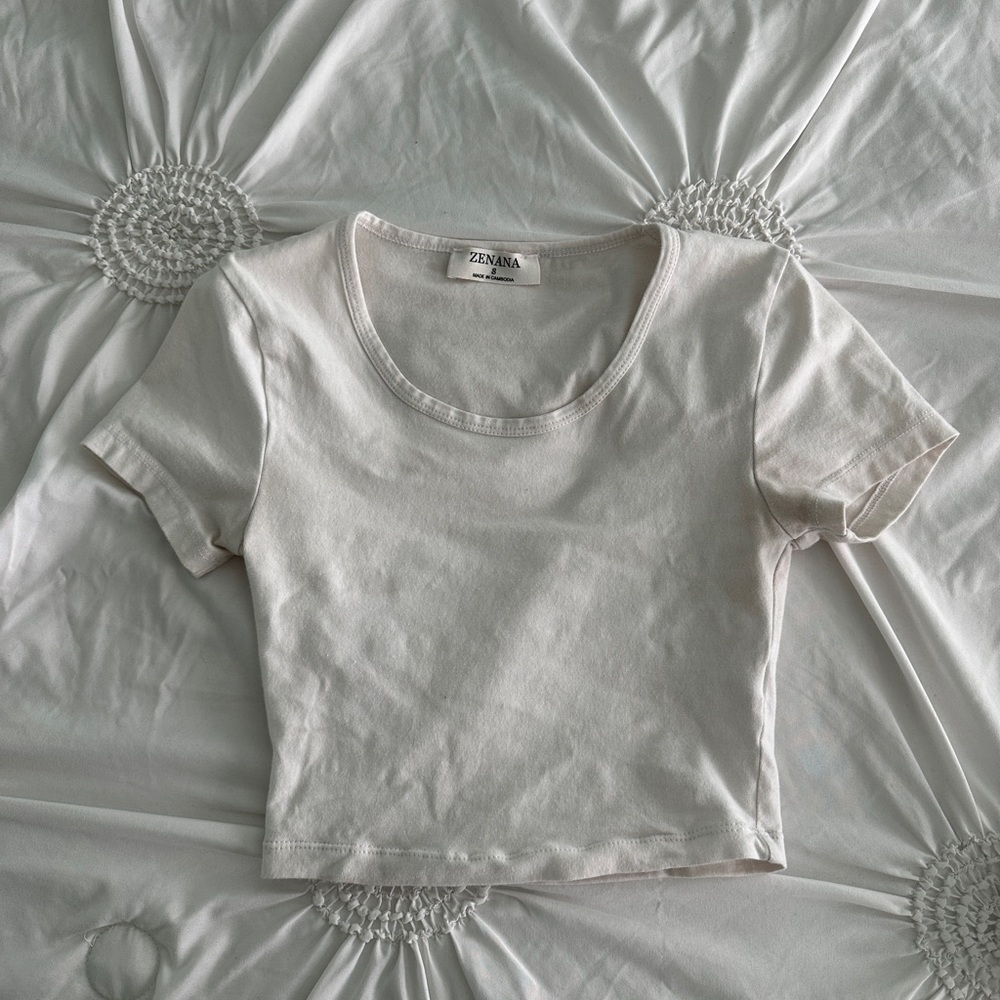 Zenana White cropped fitted tshirt